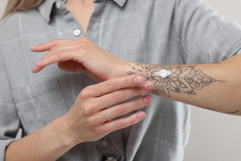 Laser-Tattoo-Removal-What-to-Expect-During-Treatment-and-Aftercare-laplace-dermatologist